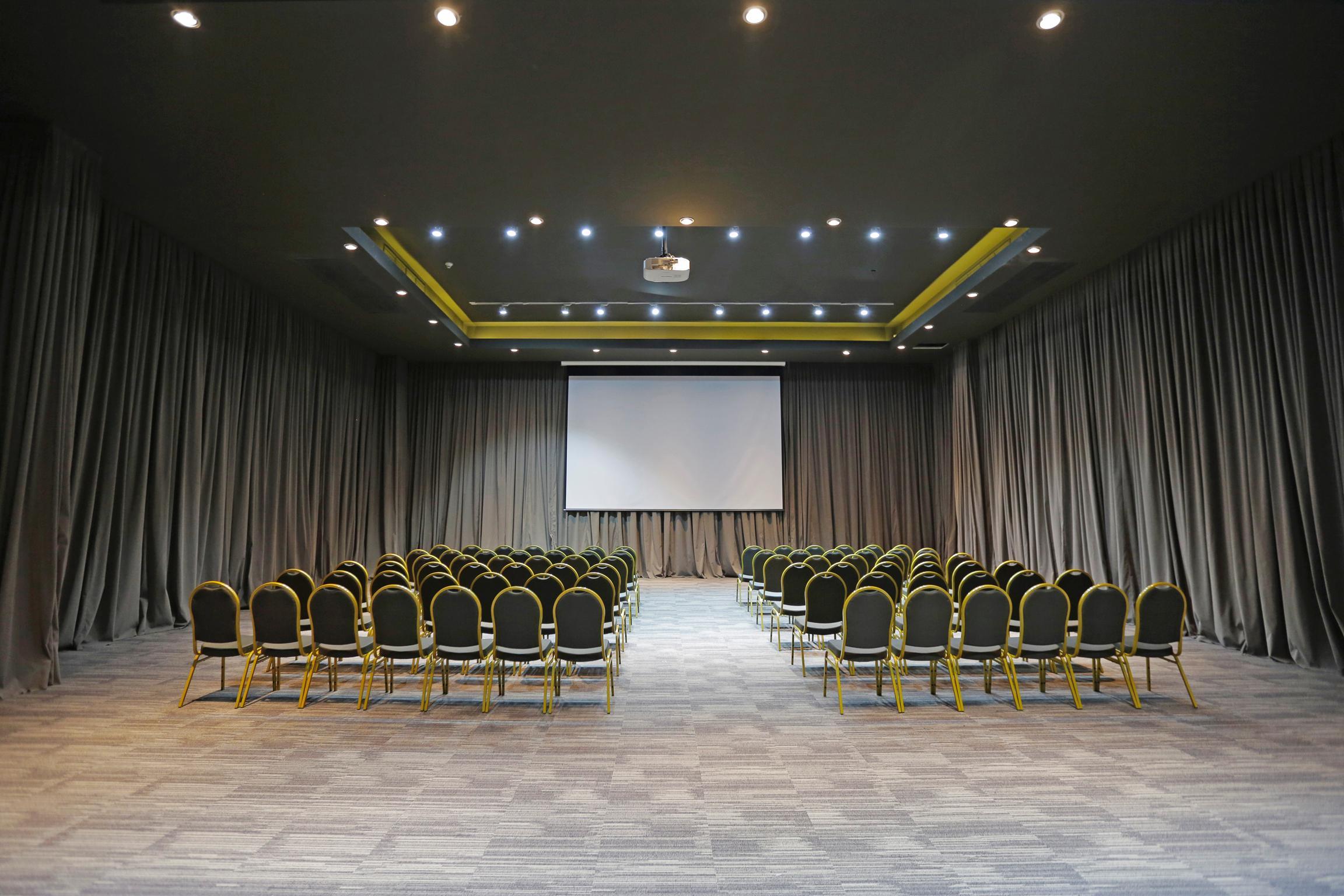 Hotel Cumbres Lastarria Santiago Ngoại thất bức ảnh The main conference room