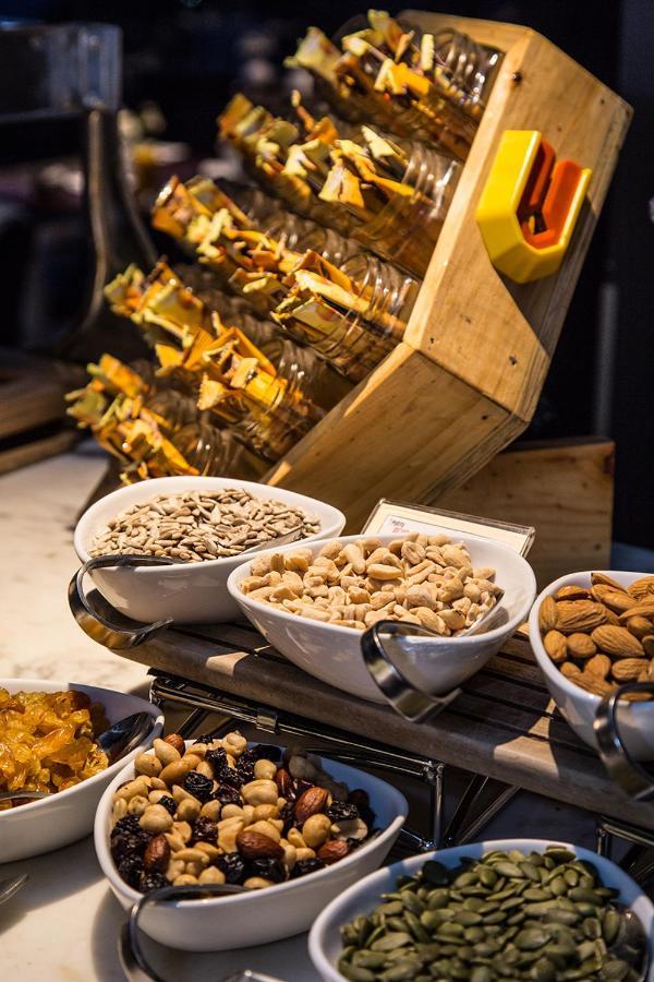 Hotel Cumbres Lastarria Santiago Ngoại thất bức ảnh Dried fruit and nuts