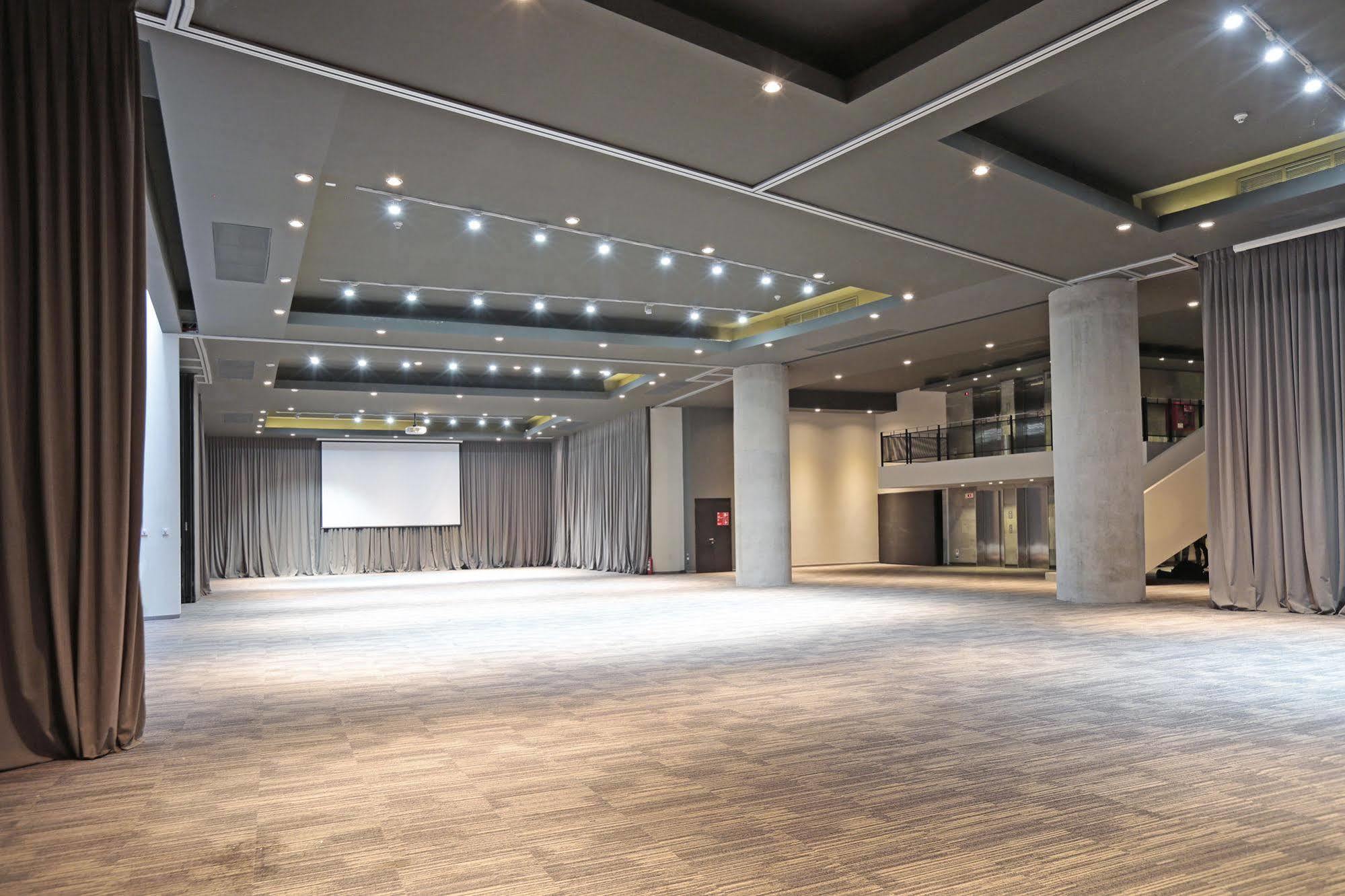 Hotel Cumbres Lastarria Santiago Ngoại thất bức ảnh The interior of the main hall