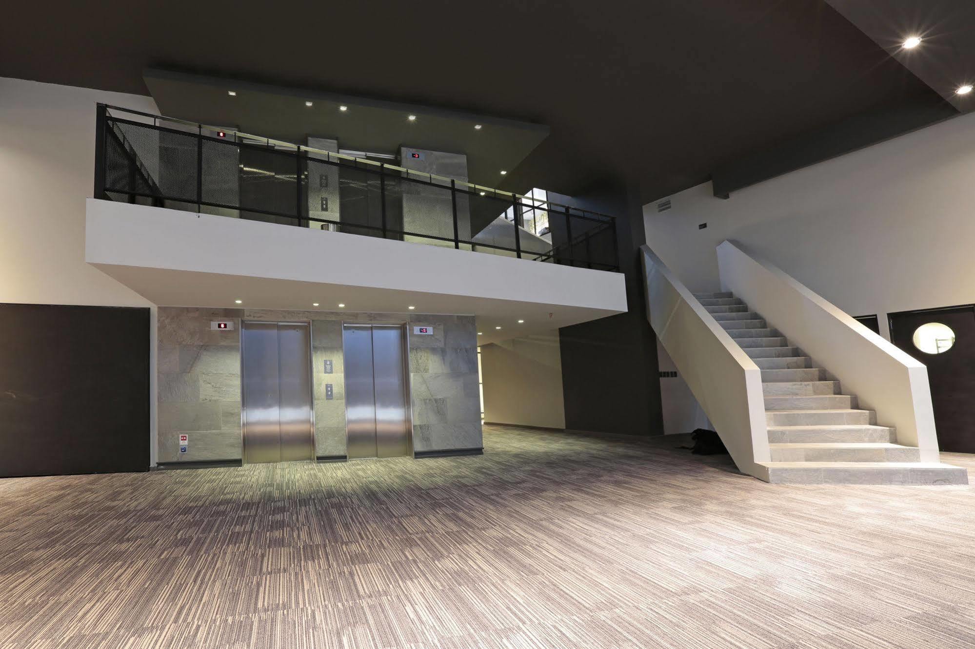 Hotel Cumbres Lastarria Santiago Ngoại thất bức ảnh Interior of the new building